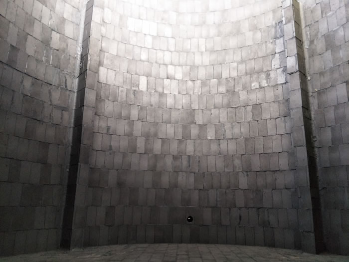 沁陽市恒瑞實業有限公司在耐氫氟酸、氟硅酸設備中碳磚襯里施工